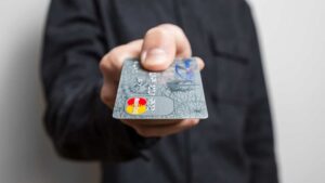 booking cheap travel with credit card points