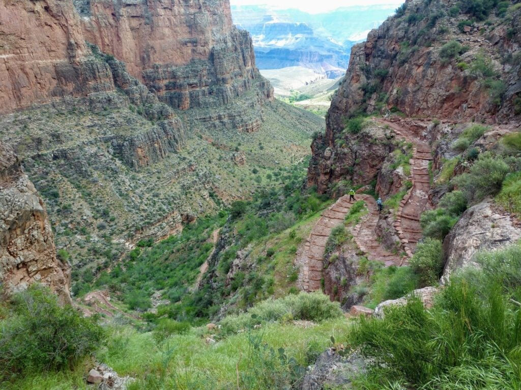 Grand Canyon North Rim to South Rim Hiking Tour