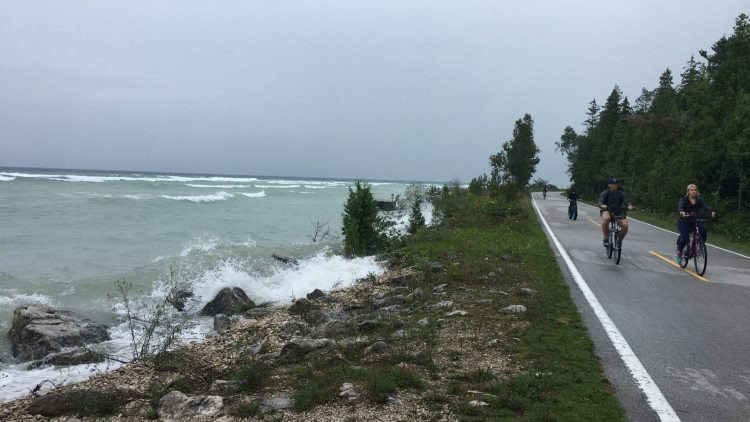 Great Lakes of Michigan Tour