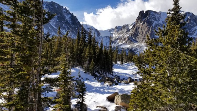 Rocky Mountain National Park Snowshoe